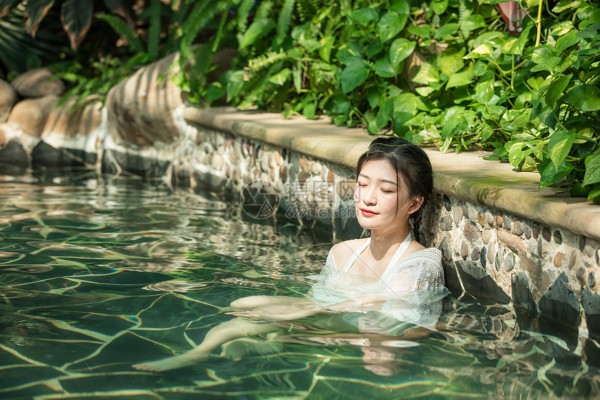 杭州专家按摩颈椎，轻松缓解颈肩压力